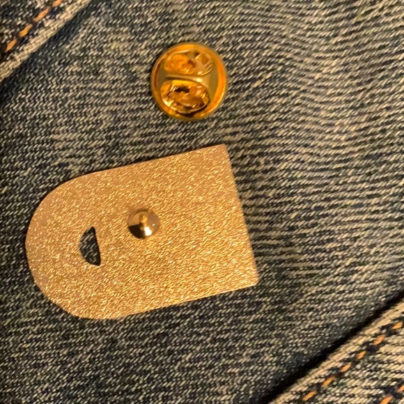 💥Bundle 3 for $25💥 New pin of Freddie Mercury, from Queen - Picture 2 of 2